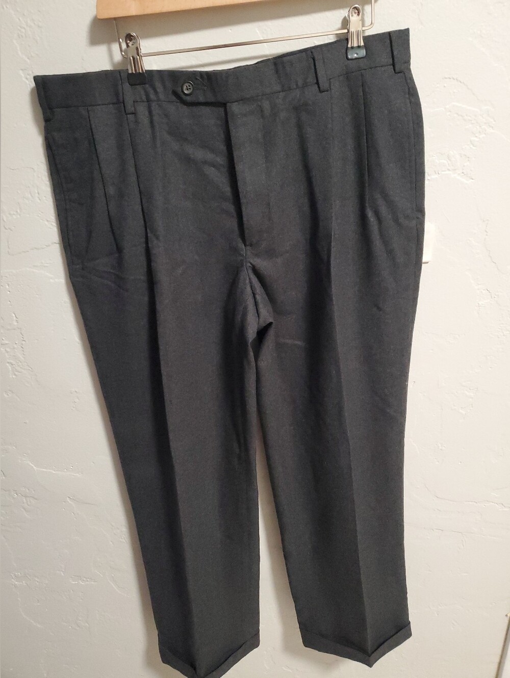 Brooks Brothers Wool Charcoal Gray Pleated Dress Pants